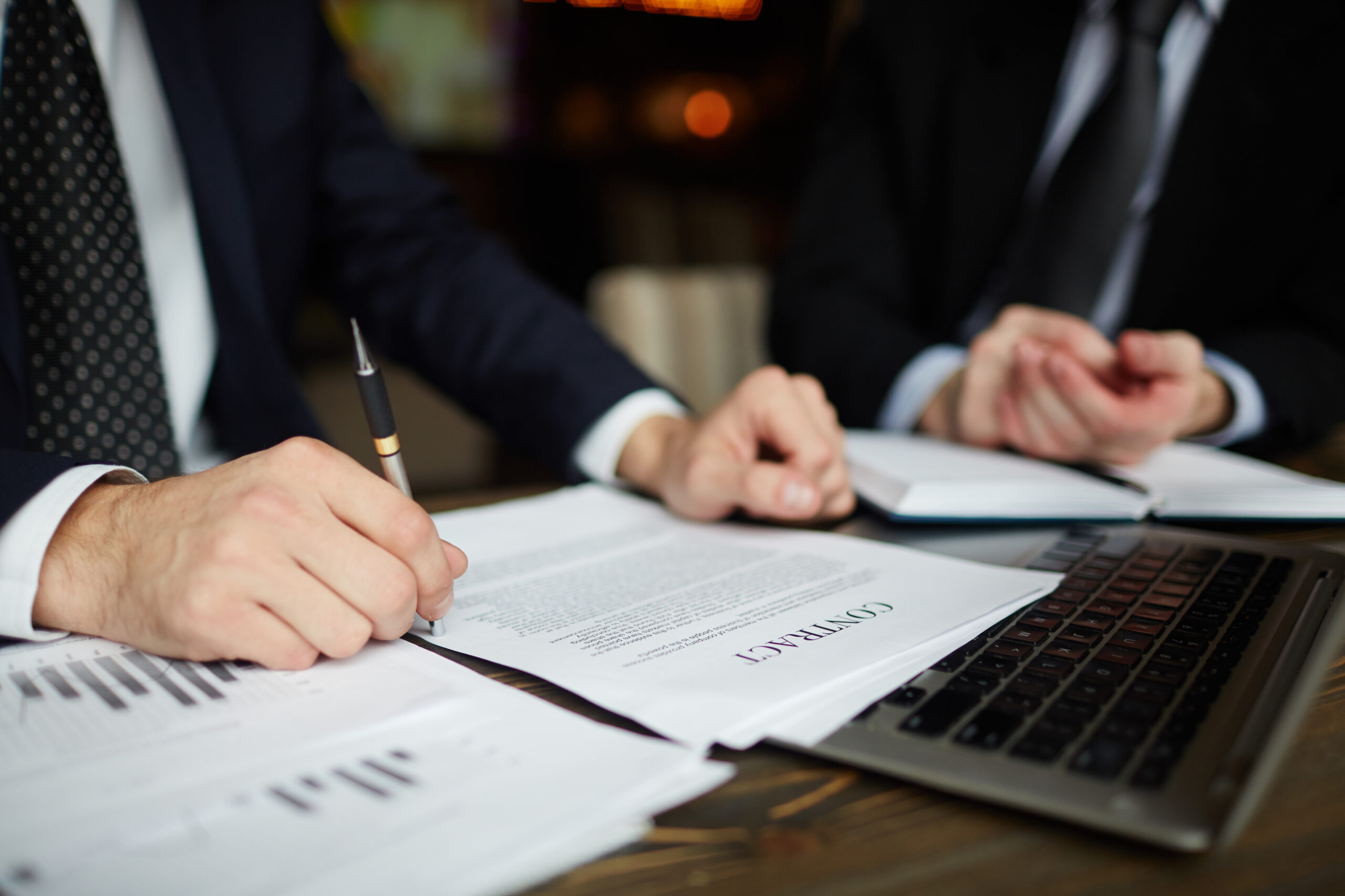 commercial law in Dubai